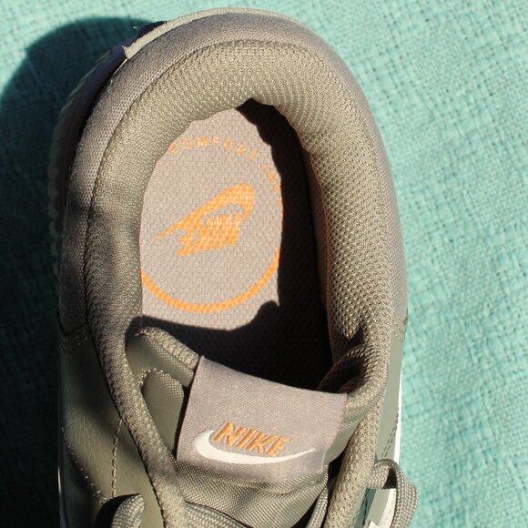 NWOT Nike Court Legacy Lift Leather Sage Green & White Platform Sneakers Size 11 - Picture 9 of 13